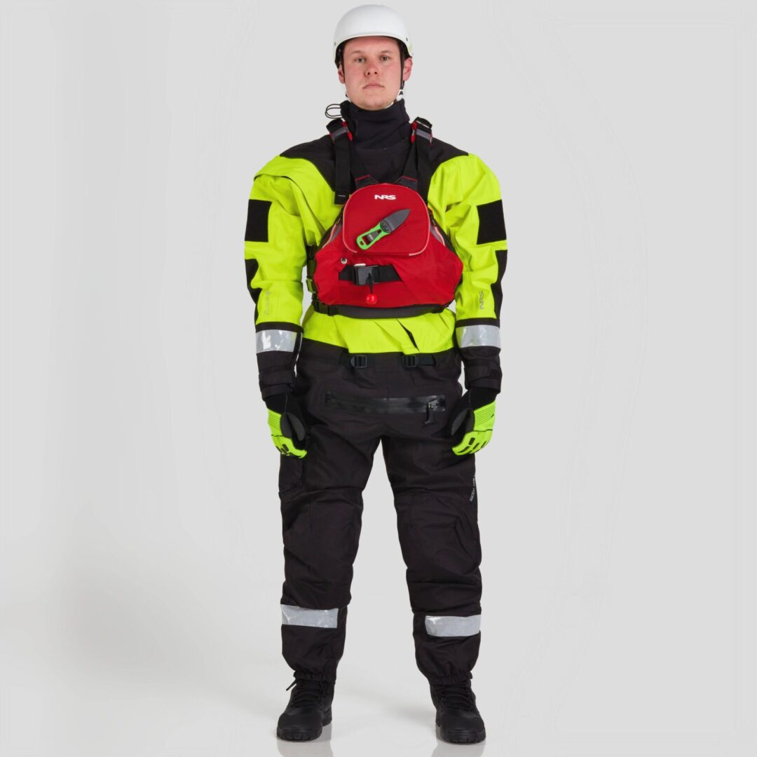 22562_01_SafetyYellow_Model_FrontPFD_111021_2000x2000