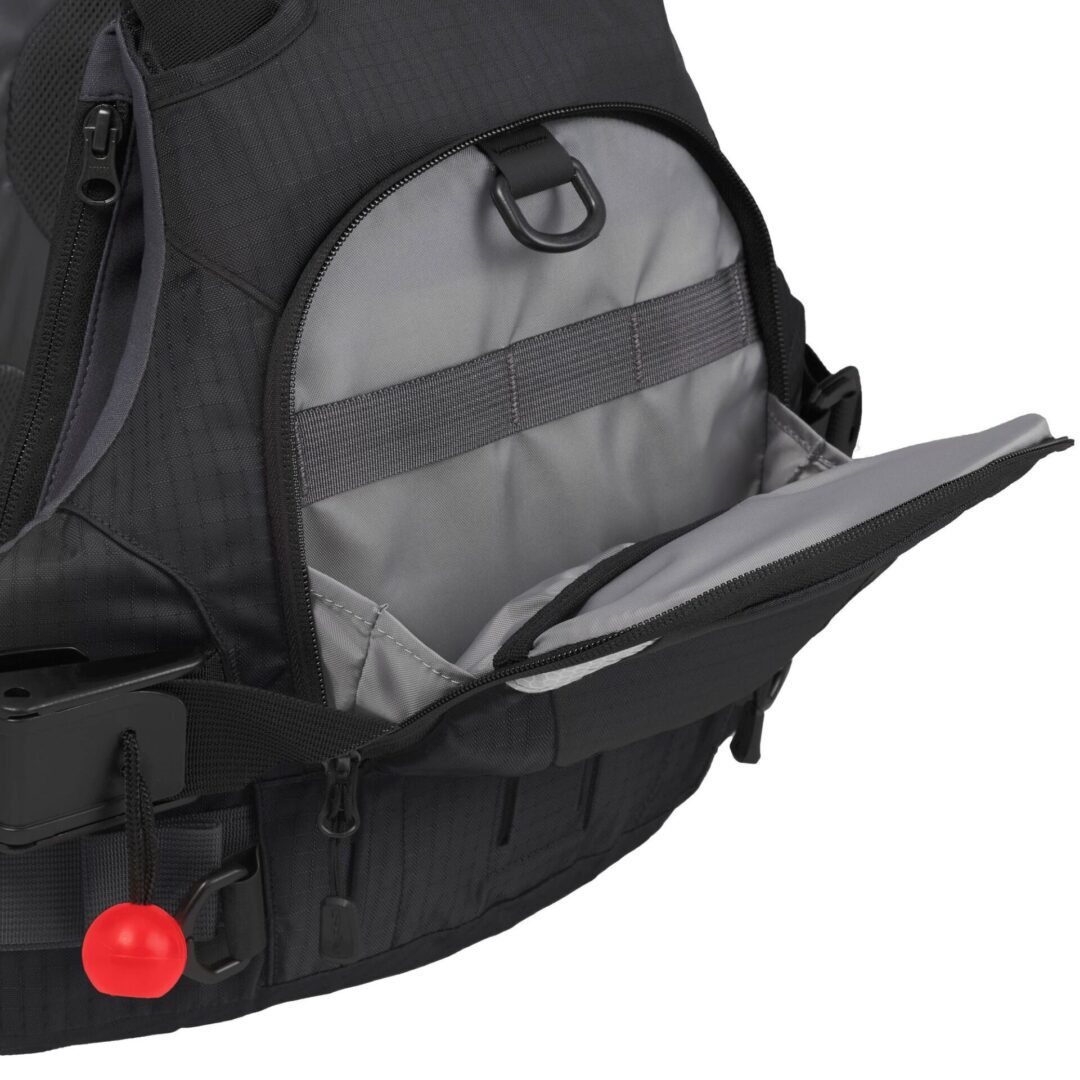 40114_01_Black_na_Detail_041624_2000x2000