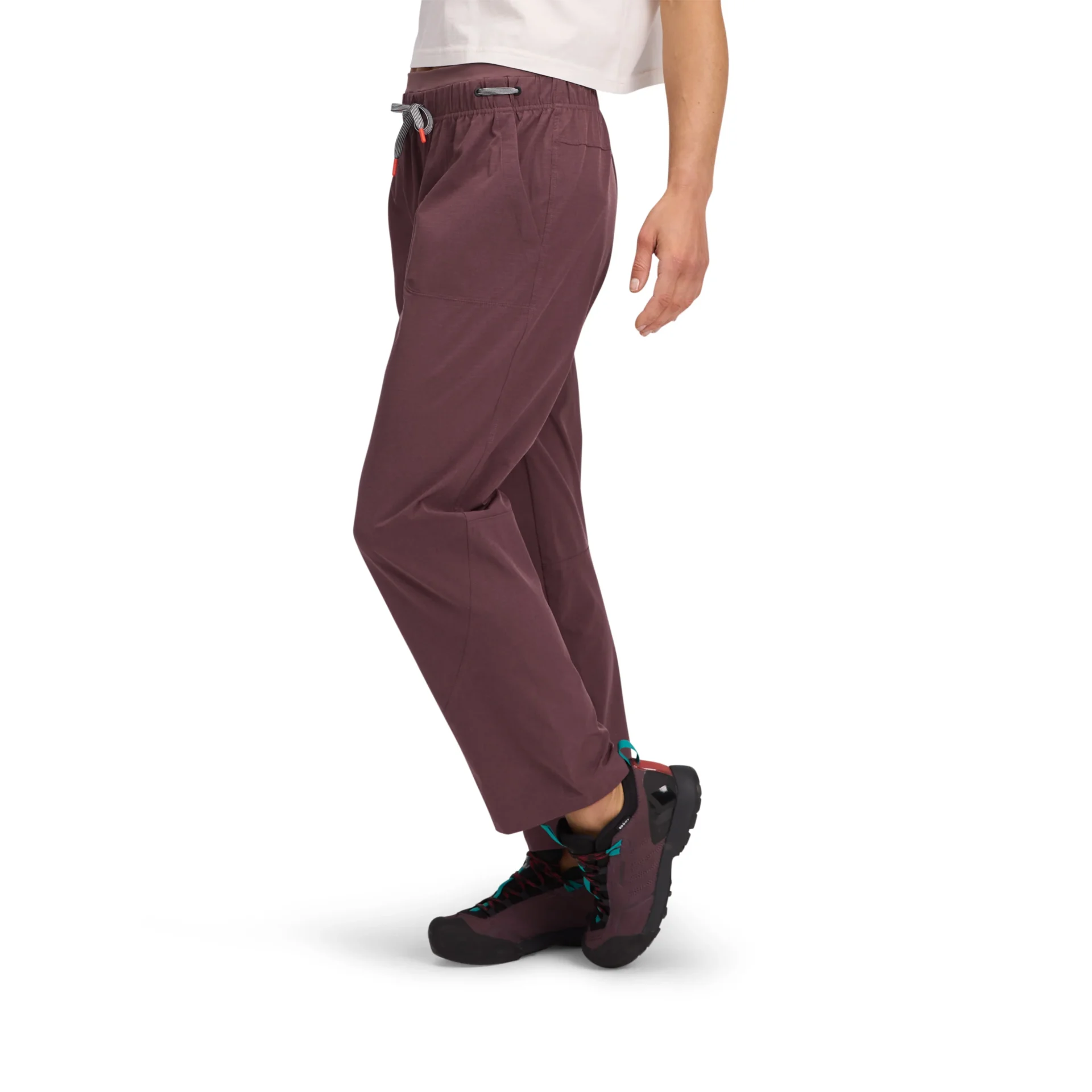 750163_6052_W_Sequence_Pants_Fig_03