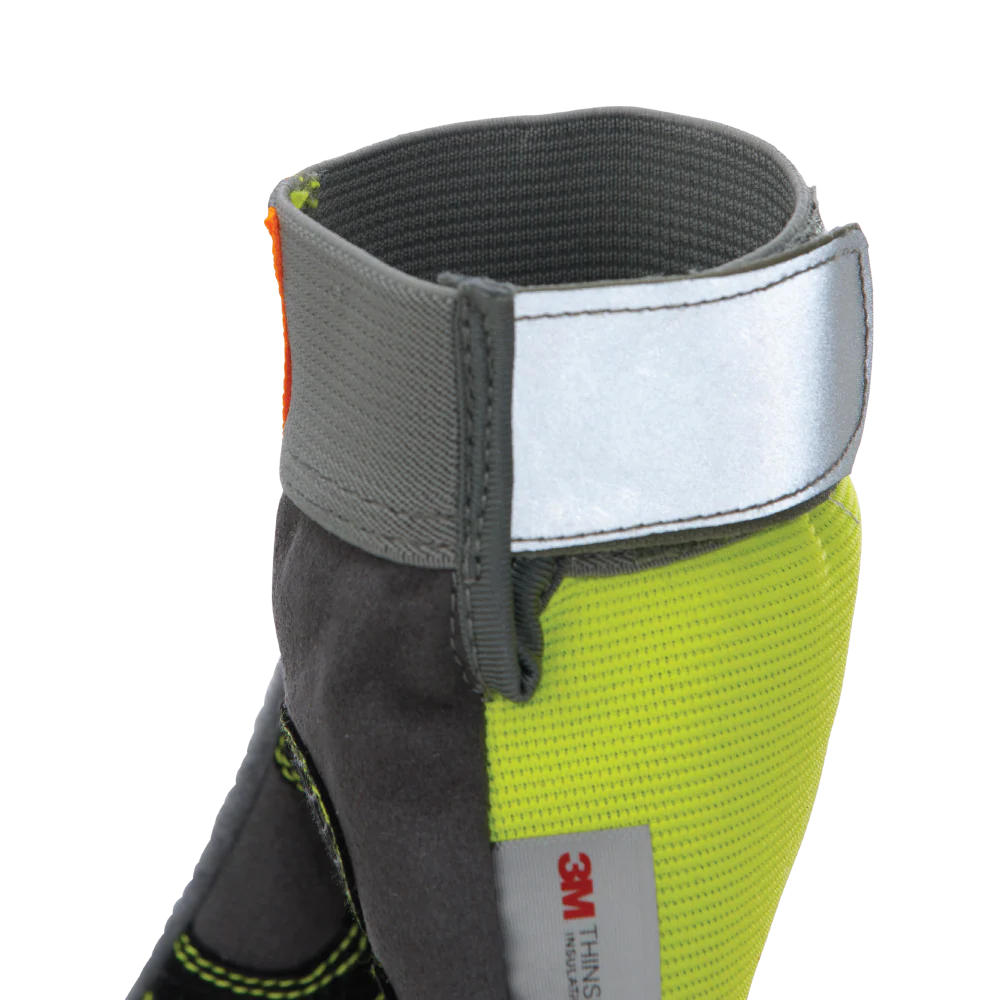 WA33-GLOVES-FLGR-FEATURE_resized-01